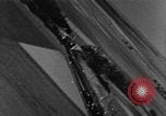Standbild strafing europäische Theater, 1944, aus Sekunde 39 historischem Filmmaterial Videoclip 65675045719