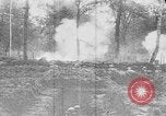 Image soldats français dans les tranchées France, 1916, de la seconde 42 séquences d'archives historiques vidéo 65675045781