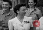 Image Des civils américains Santo Tomas Philippines, 1945, de la seconde 42 séquences d'archives historiques vidéo 65675045812