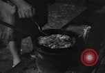 Image Des civils américains Santo Tomas Philippines, 1945, de la seconde 30 séquences d'archives historiques vidéo 65675045813