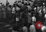 Image Des civils américains Santo Tomas Philippines, 1945, de la seconde 51 séquences d'archives historiques vidéo 65675045813