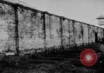 Image des prisonniers de guerre américains Bilibid Philippines, 1945, de la seconde 19 séquences d'archives historiques vidéo 65675045814