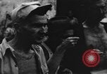 Image des prisonniers de guerre américains Bilibid Philippines, 1945, de la seconde 46 séquences d'archives historiques vidéo 65675045814