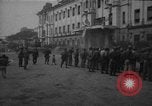 Image Army Rangers avec Alamo Scouts et des guérilleros philippins d'un camp de prisonniers japonais raid Cabanatuan Philippines, 1945, de la seconde 20 séquences d'archives historiques vidéo 65675045815
