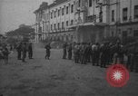 Image Army Rangers avec Alamo Scouts et des guérilleros philippins d'un camp de prisonniers japonais raid Cabanatuan Philippines, 1945, de la seconde 23 séquences d'archives historiques vidéo 65675045815