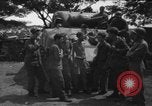 Image Army Rangers avec Alamo Scouts et des guérilleros philippins d'un camp de prisonniers japonais raid Cabanatuan Philippines, 1945, de la seconde 35 séquences d'archives historiques vidéo 65675045815