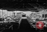 Image Libéré des prisonniers de guerre américains soignés en hôpital de Cabanatuan Philippines, 1945, de la seconde 7 séquences d'archives historiques vidéo 65675045817
