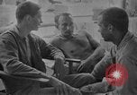 Image Libéré des prisonniers de guerre américains soignés en hôpital de Cabanatuan Philippines, 1945, de la seconde 19 séquences d'archives historiques vidéo 65675045817