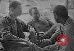 Image Libéré des prisonniers de guerre américains soignés en hôpital de Cabanatuan Philippines, 1945, de la seconde 22 séquences d'archives historiques vidéo 65675045817