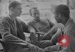 Image Libéré des prisonniers de guerre américains soignés en hôpital de Cabanatuan Philippines, 1945, de la seconde 34 séquences d'archives historiques vidéo 65675045817