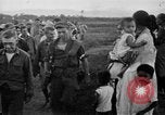 Image des prisonniers américains Philippines, 1945, de la seconde 17 séquences d'archives historiques vidéo 65675045823