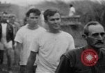 Image des prisonniers américains Philippines, 1945, de la seconde 28 séquences d'archives historiques vidéo 65675045823