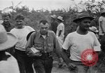 Image des prisonniers américains Philippines, 1945, de la seconde 58 séquences d'archives historiques vidéo 65675045823