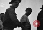 Image des prisonniers américains Philippines, 1945, de la seconde 30 séquences d'archives historiques vidéo 65675045824