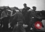 Image des prisonniers de guerre alliés Rangoon Birmanie, 1945, de la seconde 42 séquences d'archives historiques vidéo 65675045827