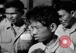Standbild japanischen Gefangenen Philippinen, 1945, aus Sekunde 37 historischem Filmmaterial Videoclip 65675045830