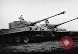 Image réservoir tiger allemand en démonstration Allemagne, 1943, de la seconde 10 séquences d'archives historiques vidéo 65675045837