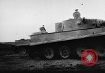 Image réservoir tiger allemand en démonstration Allemagne, 1943, de la seconde 15 séquences d'archives historiques vidéo 65675045837