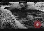 Standbild Schlamm vom Tauwetter im Frühjahr Ostfront, 1943, aus Sekunde 24 historischem Filmmaterial Videoclip 65675045842