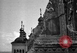 Standbild beschädigte Kirche Ukraine, 1943, aus Sekunde 21 historischem Filmmaterial Videoclip 65675045843