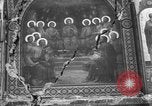 Standbild beschädigte Kirche Ukraine, 1943, aus Sekunde 23 historischem Filmmaterial Videoclip 65675045843