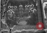 Standbild beschädigte Kirche Ukraine, 1943, aus Sekunde 24 historischem Filmmaterial Videoclip 65675045843