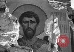 Standbild beschädigte Kirche Ukraine, 1943, aus Sekunde 27 historischem Filmmaterial Videoclip 65675045843