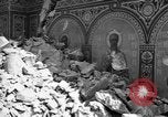 Standbild beschädigte Kirche Ukraine, 1943, aus Sekunde 32 historischem Filmmaterial Videoclip 65675045843