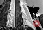 Standbild beschädigte Kirche Ukraine, 1943, aus Sekunde 48 historischem Filmmaterial Videoclip 65675045843