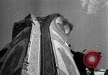 Standbild beschädigte Kirche Ukraine, 1943, aus Sekunde 50 historischem Filmmaterial Videoclip 65675045843