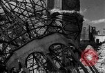 Standbild beschädigte Kirche Ukraine, 1943, aus Sekunde 51 historischem Filmmaterial Videoclip 65675045843