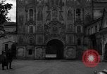 Standbild beschädigte Kirche Ukraine, 1943, aus Sekunde 59 historischem Filmmaterial Videoclip 65675045843