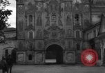Standbild beschädigte Kirche Ukraine, 1943, aus Sekunde 60 historischem Filmmaterial Videoclip 65675045843
