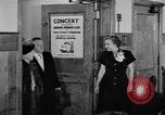 Standbild amerikanischen Frauen United States USA, 1950, aus Sekunde 23 historischem Filmmaterial Videoclip 65675045876