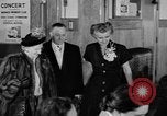 Standbild amerikanischen Frauen United States USA, 1950, aus Sekunde 26 historischem Filmmaterial Videoclip 65675045876