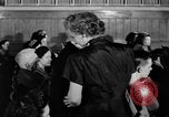 Standbild amerikanischen Frauen United States USA, 1950, aus Sekunde 34 historischem Filmmaterial Videoclip 65675045876