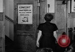 Standbild amerikanischen Frauen United States USA, 1950, aus Sekunde 38 historischem Filmmaterial Videoclip 65675045876