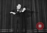 Standbild amerikanischen Frauen United States USA, 1950, aus Sekunde 46 historischem Filmmaterial Videoclip 65675045876