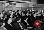 Standbild amerikanischen Frauen United States USA, 1950, aus Sekunde 58 historischem Filmmaterial Videoclip 65675045876