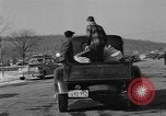 Standbild Amerikanische Frauen in bürgerlichen Pflichten Monroe New York USA, 1950, aus Sekunde 54 historischem Filmmaterial Videoclip 65675045877