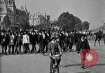 Standbild Pancho Villa und revolutionär Rekruten Chihuahua Mexiko, 1916, aus Sekunde 27 historischem Filmmaterial Videoclip 65675045879