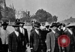 Standbild Pancho Villa und revolutionär Rekruten Chihuahua Mexiko, 1916, aus Sekunde 61 historischem Filmmaterial Videoclip 65675045879