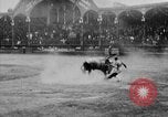 Immagine di Mattatori Siviglia Spagna, 1916, secondo 45 filmato di repertorio 65675045880