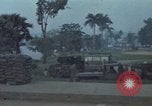 Standbild vietnamesische Soldaten Hue Vietnam, 1972, aus Sekunde 3 historischem Filmmaterial Videoclip 65675045881