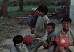 Standbild vietnamesische Soldaten Hue Vietnam, 1972, aus Sekunde 28 historischem Filmmaterial Videoclip 65675045881