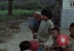Standbild vietnamesische Soldaten Hue Vietnam, 1972, aus Sekunde 29 historischem Filmmaterial Videoclip 65675045881
