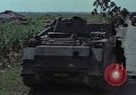 Standbild vietnamesische Soldaten Hue Vietnam, 1972, aus Sekunde 8 historischem Filmmaterial Videoclip 65675045882