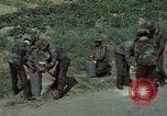Standbild vietnamesische Soldaten Hue Vietnam, 1972, aus Sekunde 17 historischem Filmmaterial Videoclip 65675045882