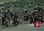 Standbild vietnamesische Soldaten Hue Vietnam, 1972, aus Sekunde 20 historischem Filmmaterial Videoclip 65675045882