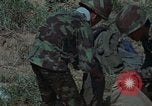 Standbild vietnamesische Soldaten Hue Vietnam, 1972, aus Sekunde 22 historischem Filmmaterial Videoclip 65675045882